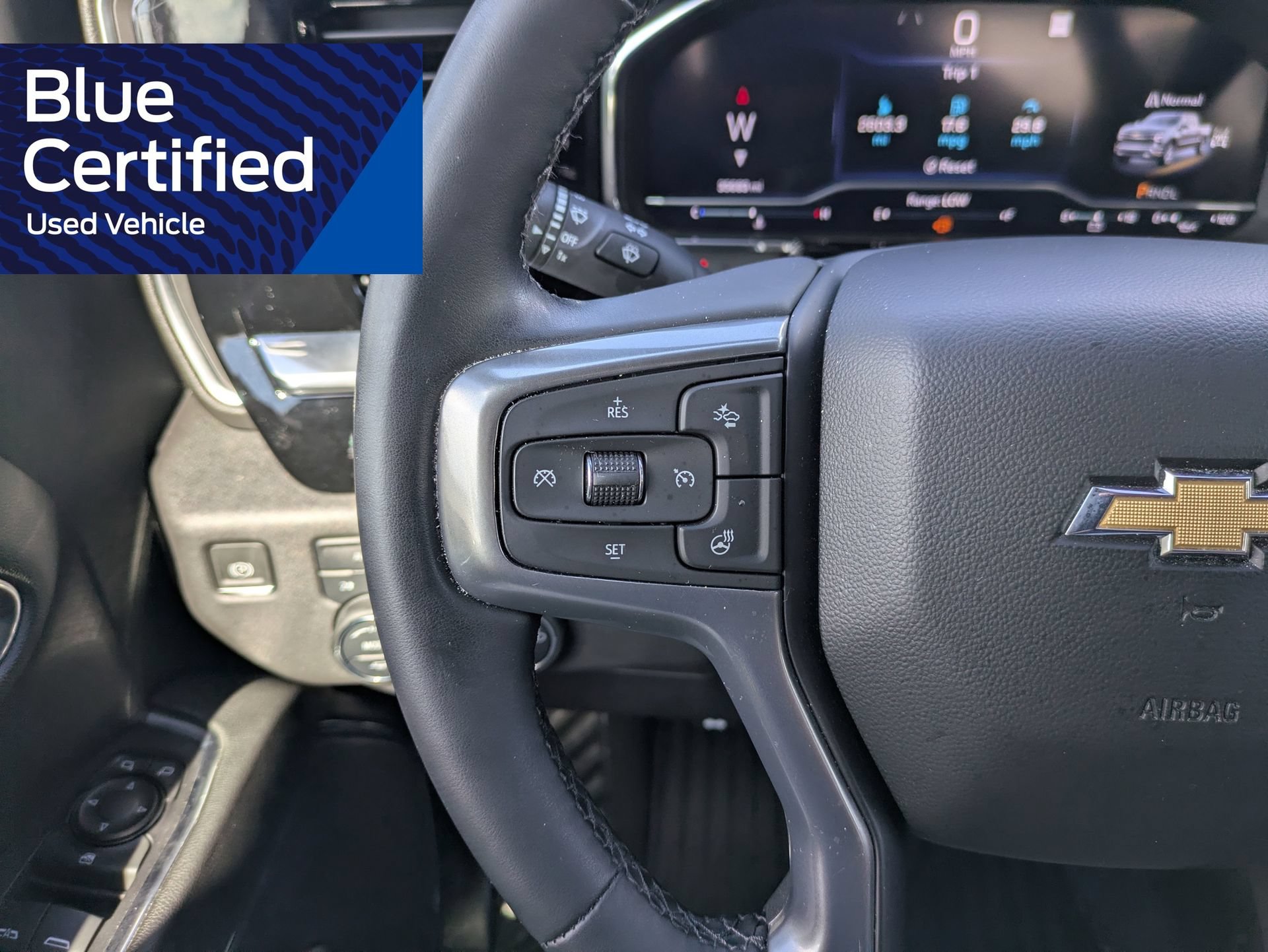 Used 2023 Chevrolet Silverado 1500 LT AWD/4WD image 30