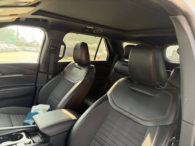 Certified 2025 Ford Explorer ST-Line w/ Premium Package AWD/4WD image 25