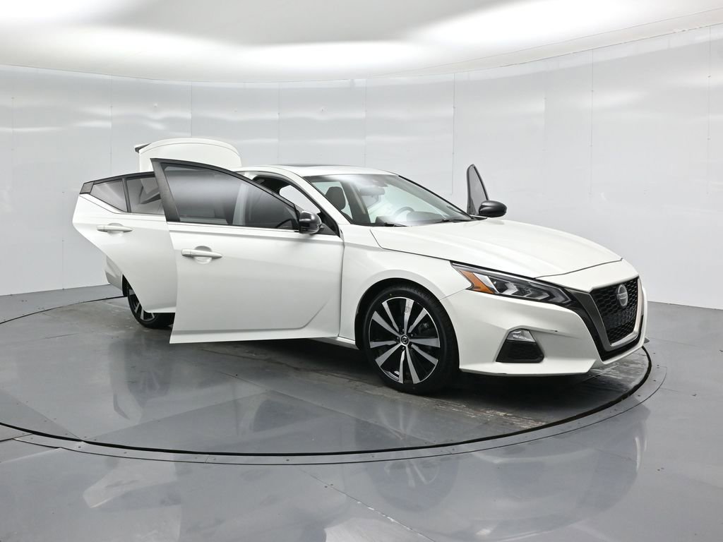 Used 2022 Nissan Altima 2.0 SR image 30
