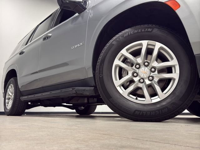 Used 2024 Chevrolet Tahoe LT image 3