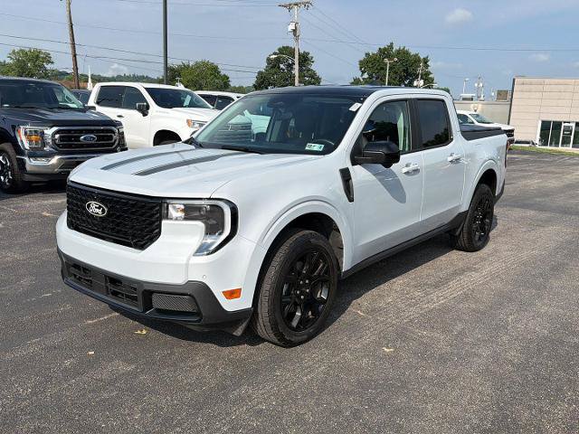 Certified 2025 Ford Maverick Lariat w/ Black Appearance Package AWD/4WD image 1