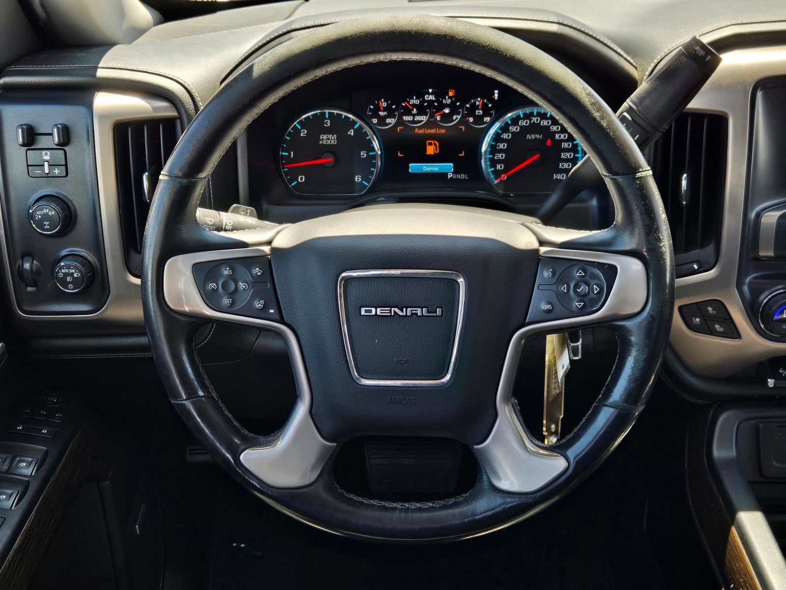 Used 2018 GMC Sierra 1500 Denali w/ Denali Ultimate Package AWD/4WD image 16