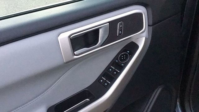 Certified 2022 Ford Explorer XLT w/ Equipment Group 202A image 19