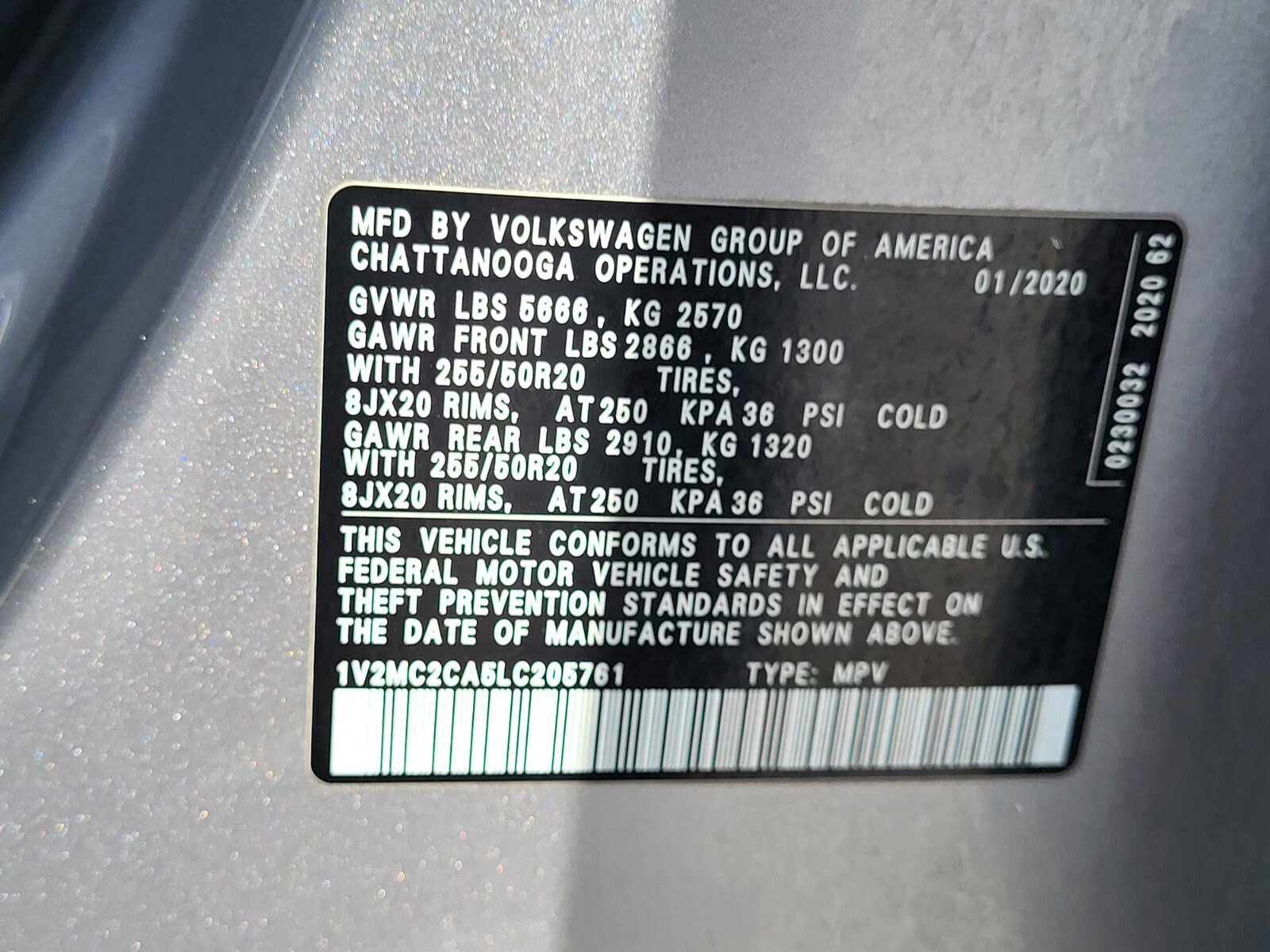 Used 2020 Volkswagen Atlas Cross Sport SEL image 33