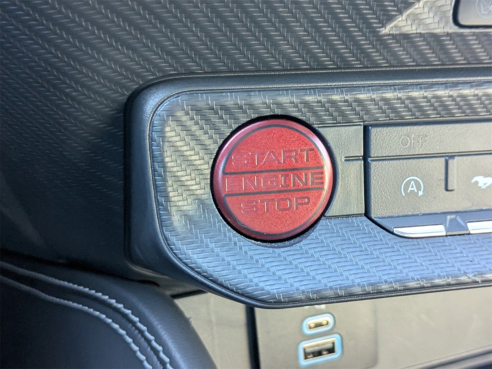 Certified 2024 Ford Mustang GT Premium image 34