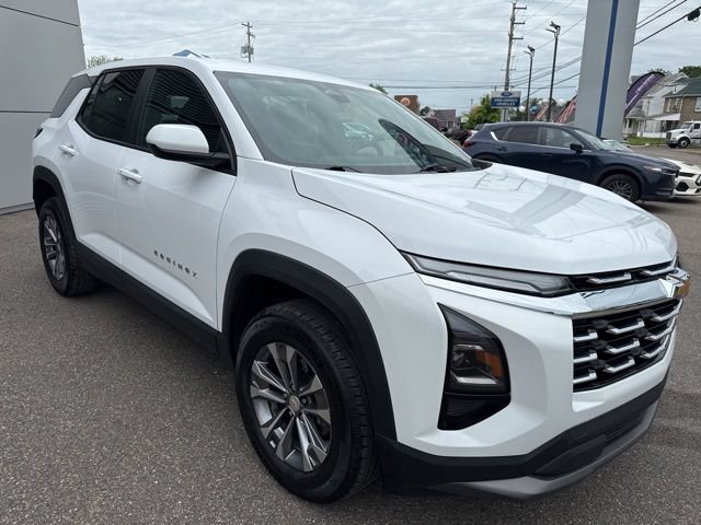 Used 2026 Chevrolet Equinox LT w/ Convenience Package II AWD/4WD image 4