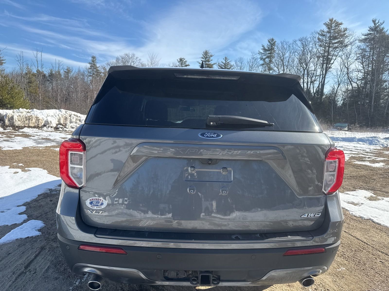 Certified 2022 Ford Explorer XLT w/ Equipment Group 202A image 4