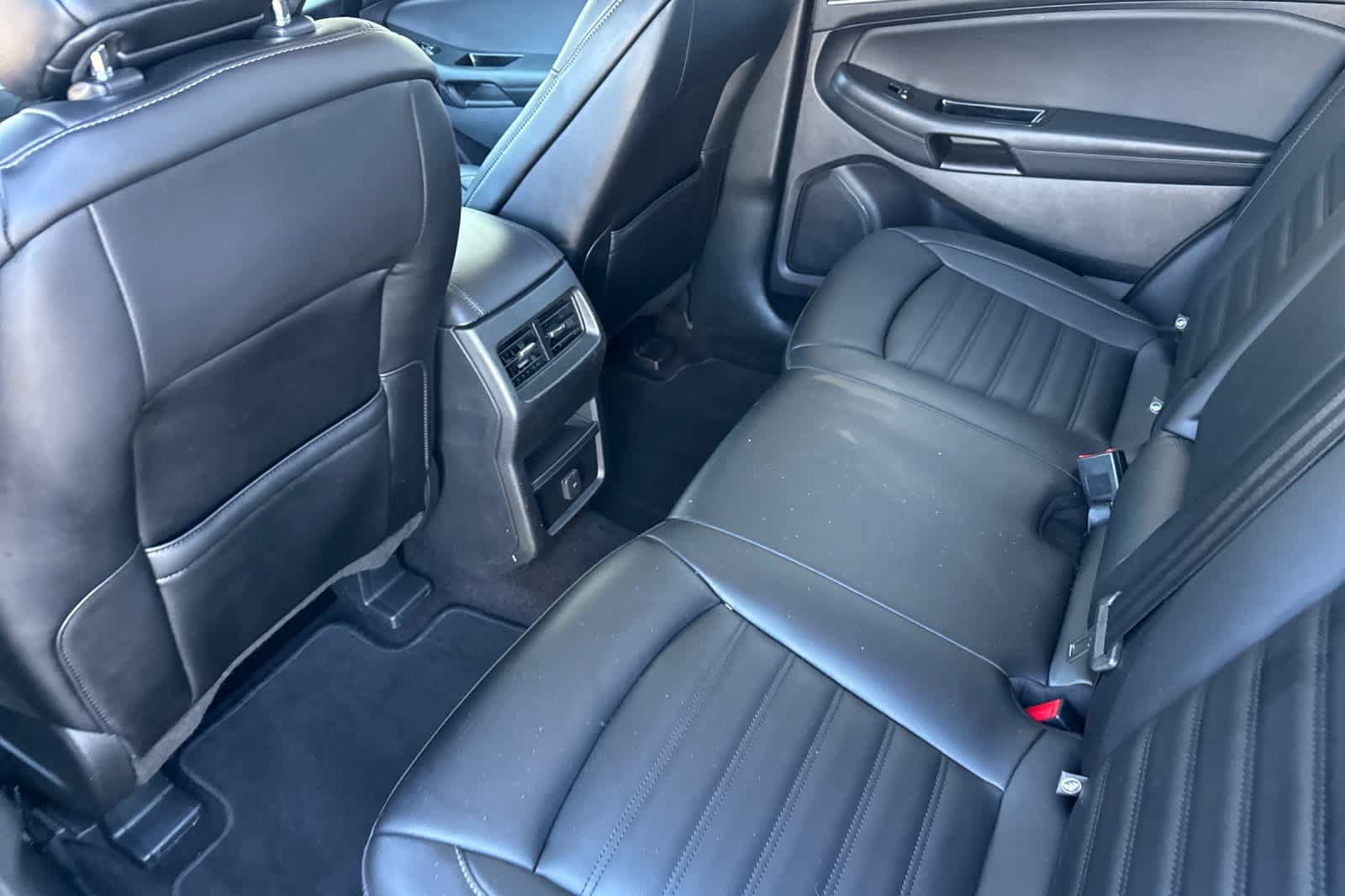 Certified 2020 Ford Edge SEL AWD/4WD image 4