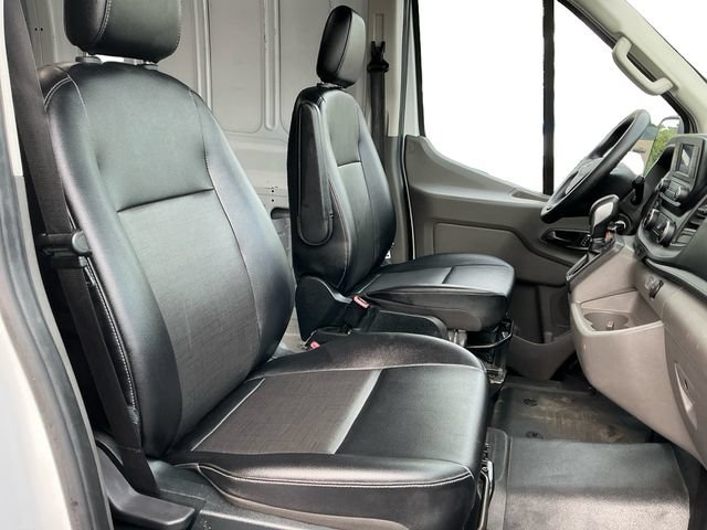 Certified 2023 Ford Transit 250 Medium Roof AWD image 18