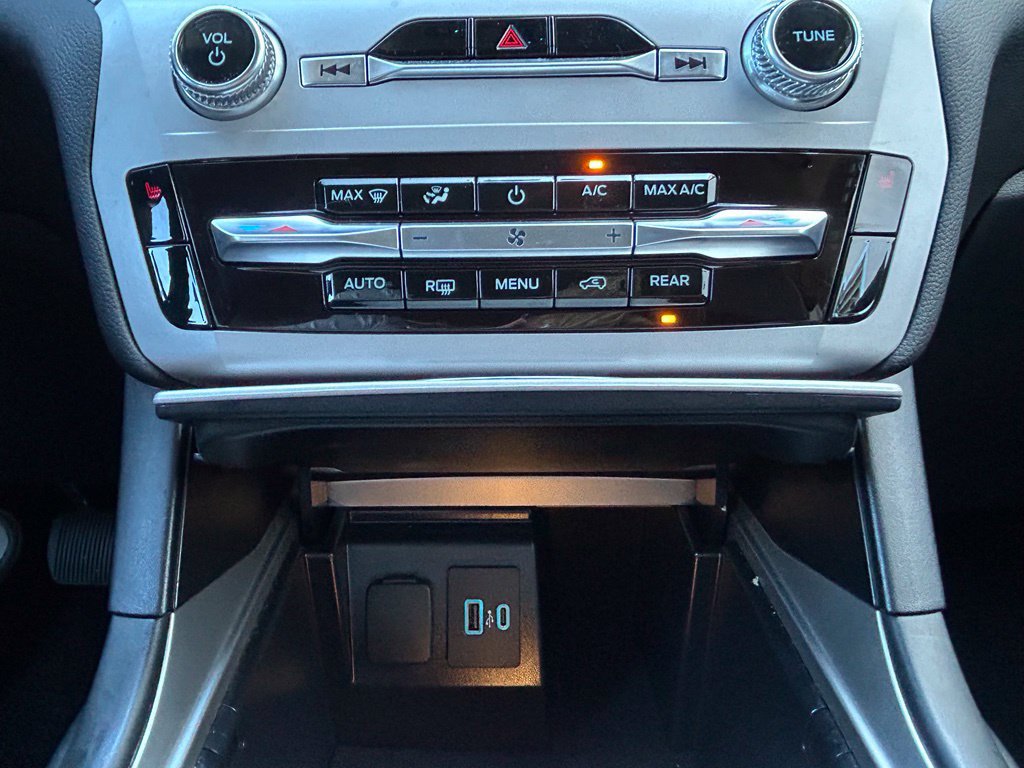 Certified 2023 Ford Explorer XLT AWD/4WD image 24