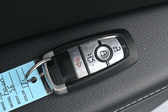 Certified 2020 Ford Fusion SE FWD image 38