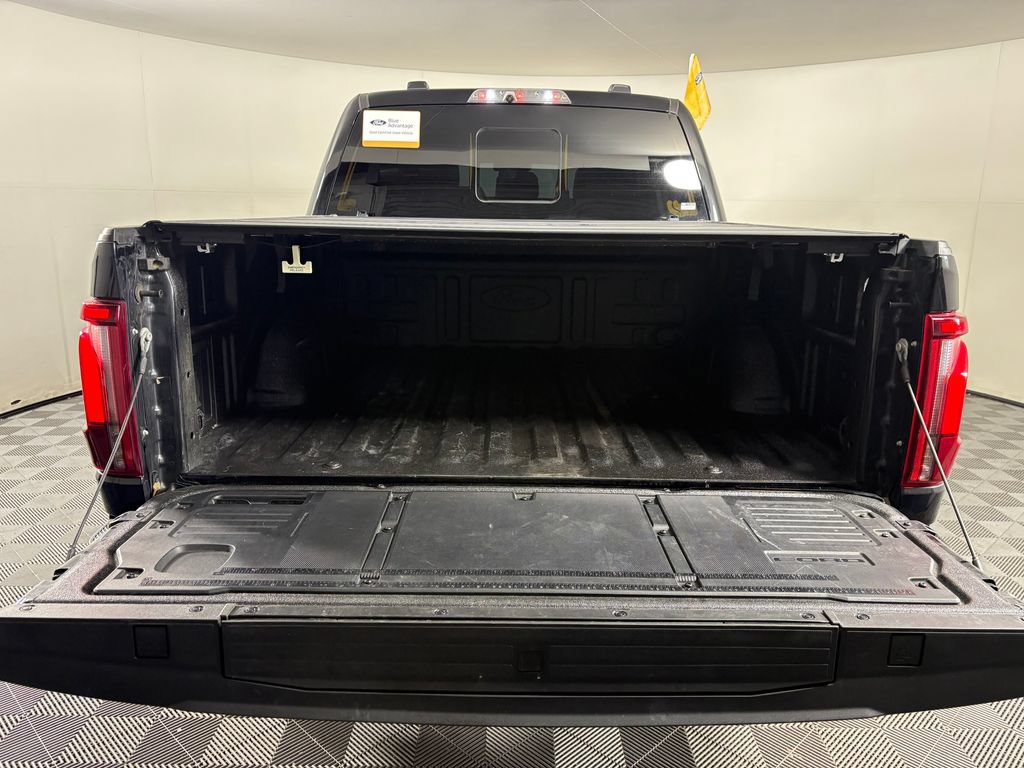 Certified 2025 Ford F150 Raptor w/ Equipment Group 803A Raptor R AWD/4WD image 33