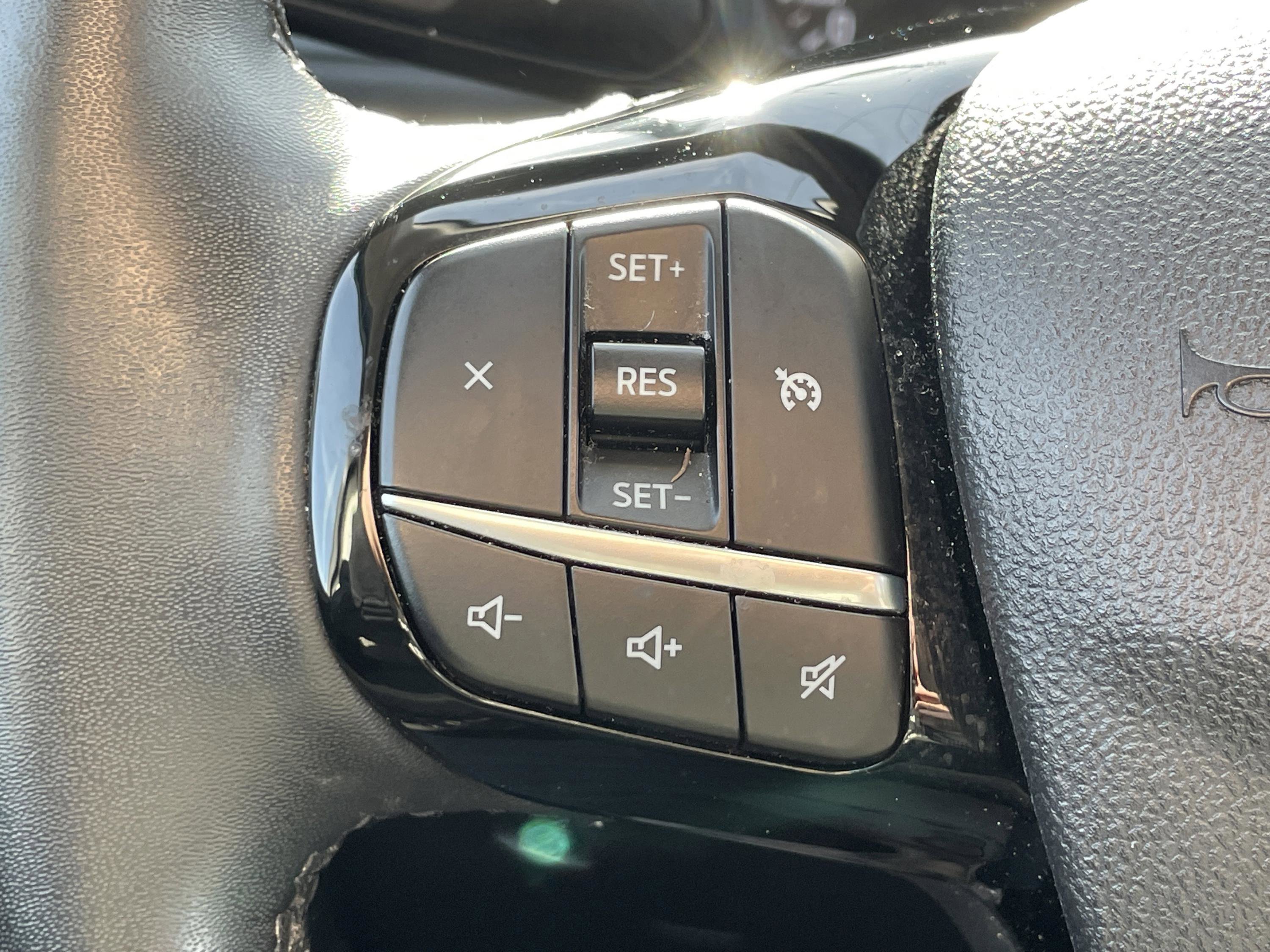 Certified 2022 Ford Escape SE w/ Convenience Package AWD/4WD image 16