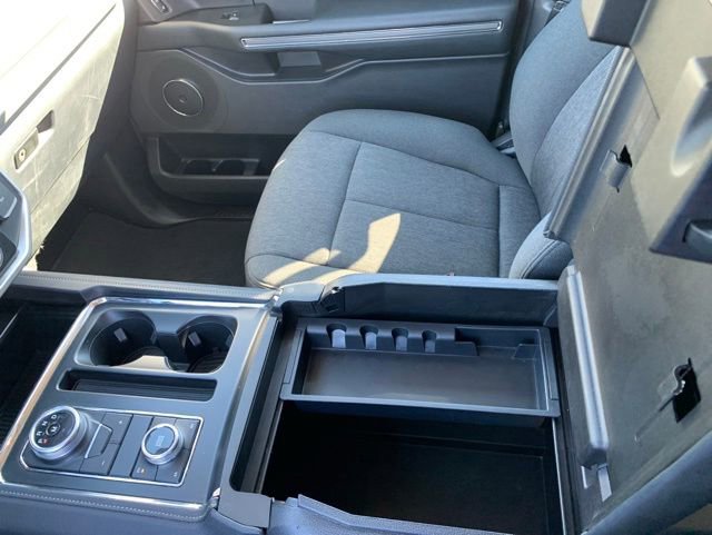 Certified 2024 Ford Expedition XLT AWD/4WD image 33