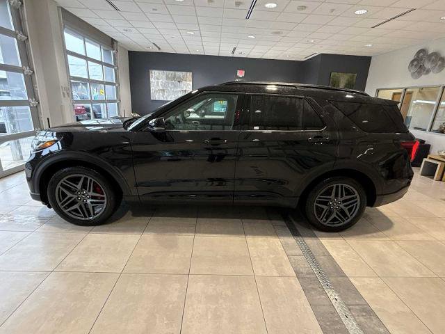 Certified 2025 Ford Explorer ST AWD/4WD image 6