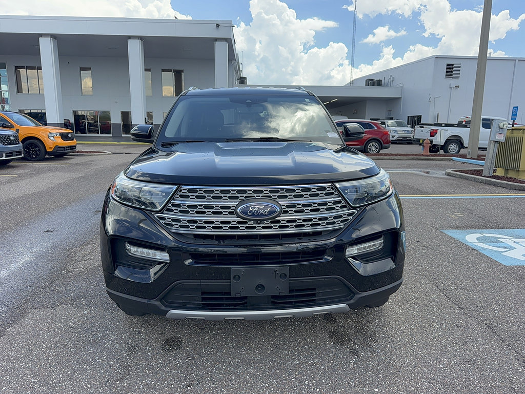 Certified 2021 Ford Explorer Limited w/ Equipment Group 301A AWD/4WD image 3