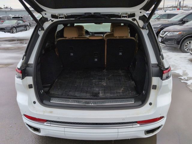 Used 2024 Jeep Grand Cherokee Summit image 18