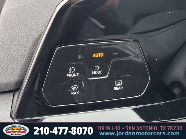 Used 2024 Volkswagen GTI Autobahn FWD image 22