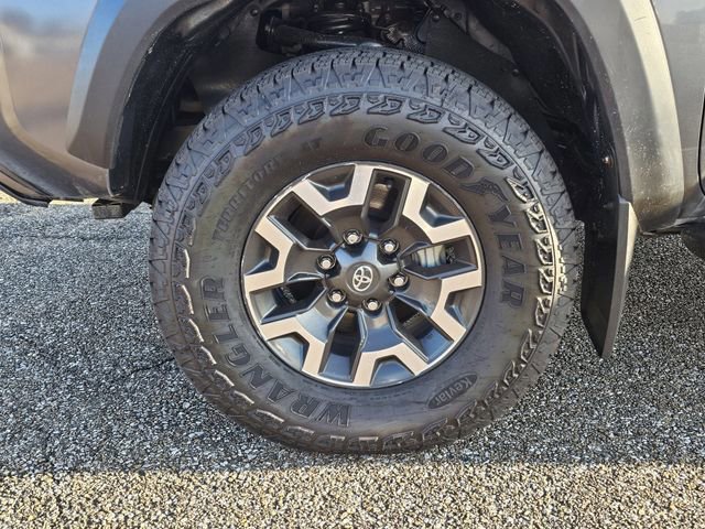Used 2021 Toyota Tacoma TRD Off-Road image 27