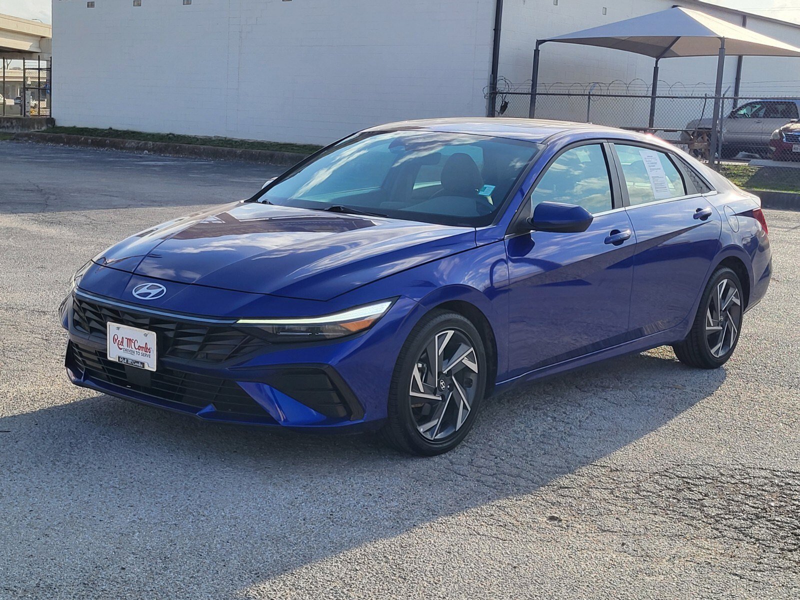 Used 2025 Hyundai Elantra SEL image 8