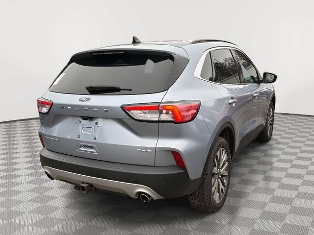 Certified 2022 Ford Escape Titanium w/ Class II Trailer Tow Package AWD/4WD image 8