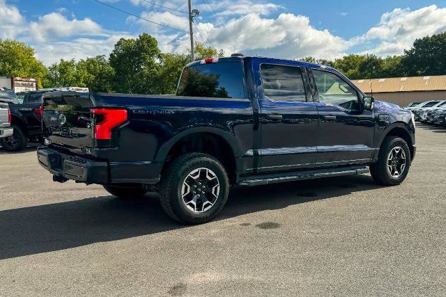 Certified 2022 Ford F150 Lightning XLT AWD/4WD image 3