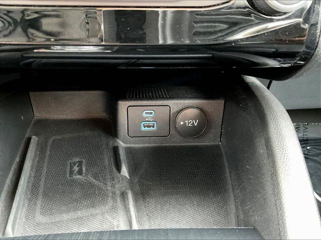 Certified 2023 Ford Escape Platinum w/ Premium Technology Package AWD/4WD image 17