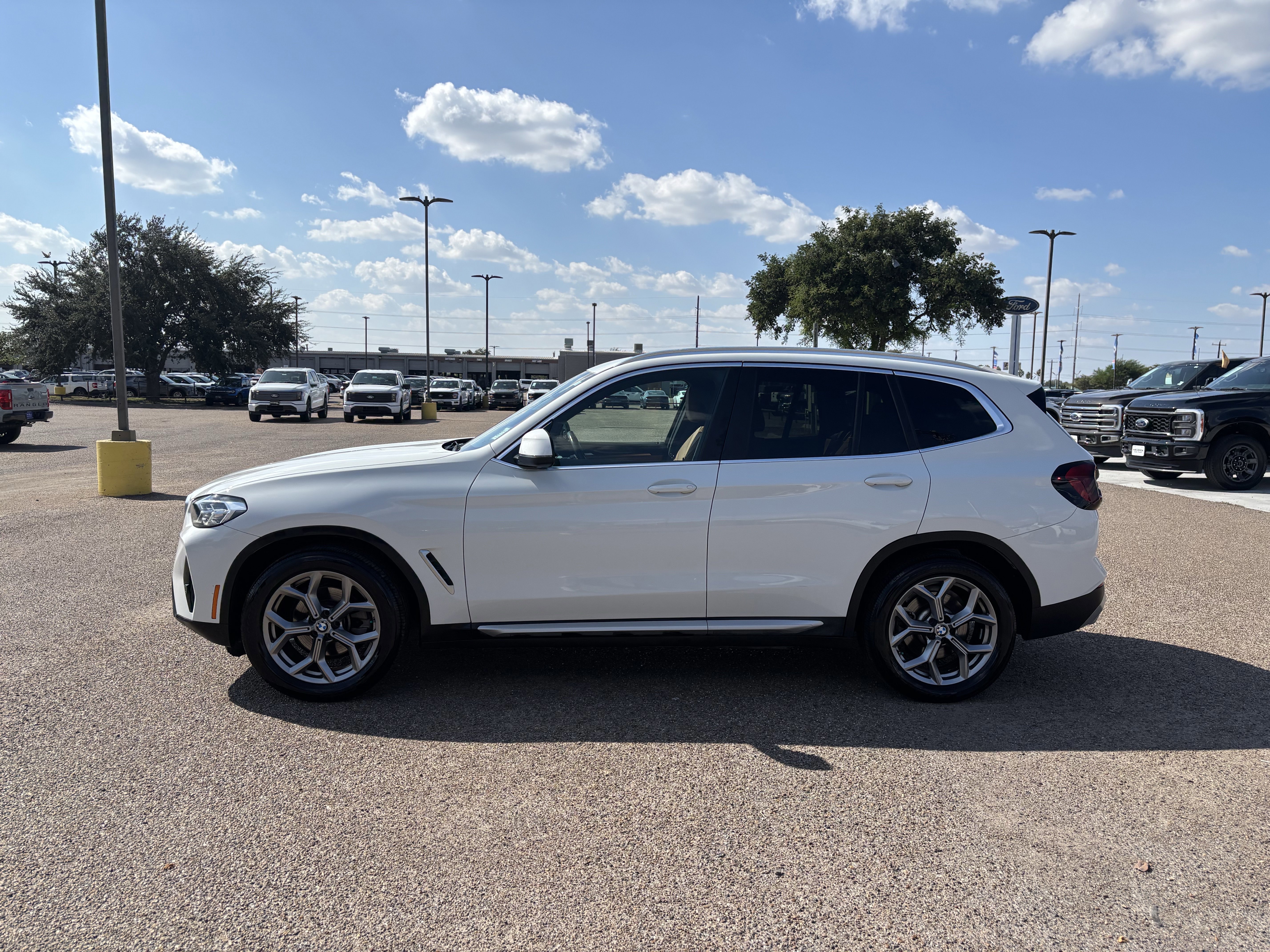 Used 2024 BMW X3 sDrive30i w/ Convenience Package image 3