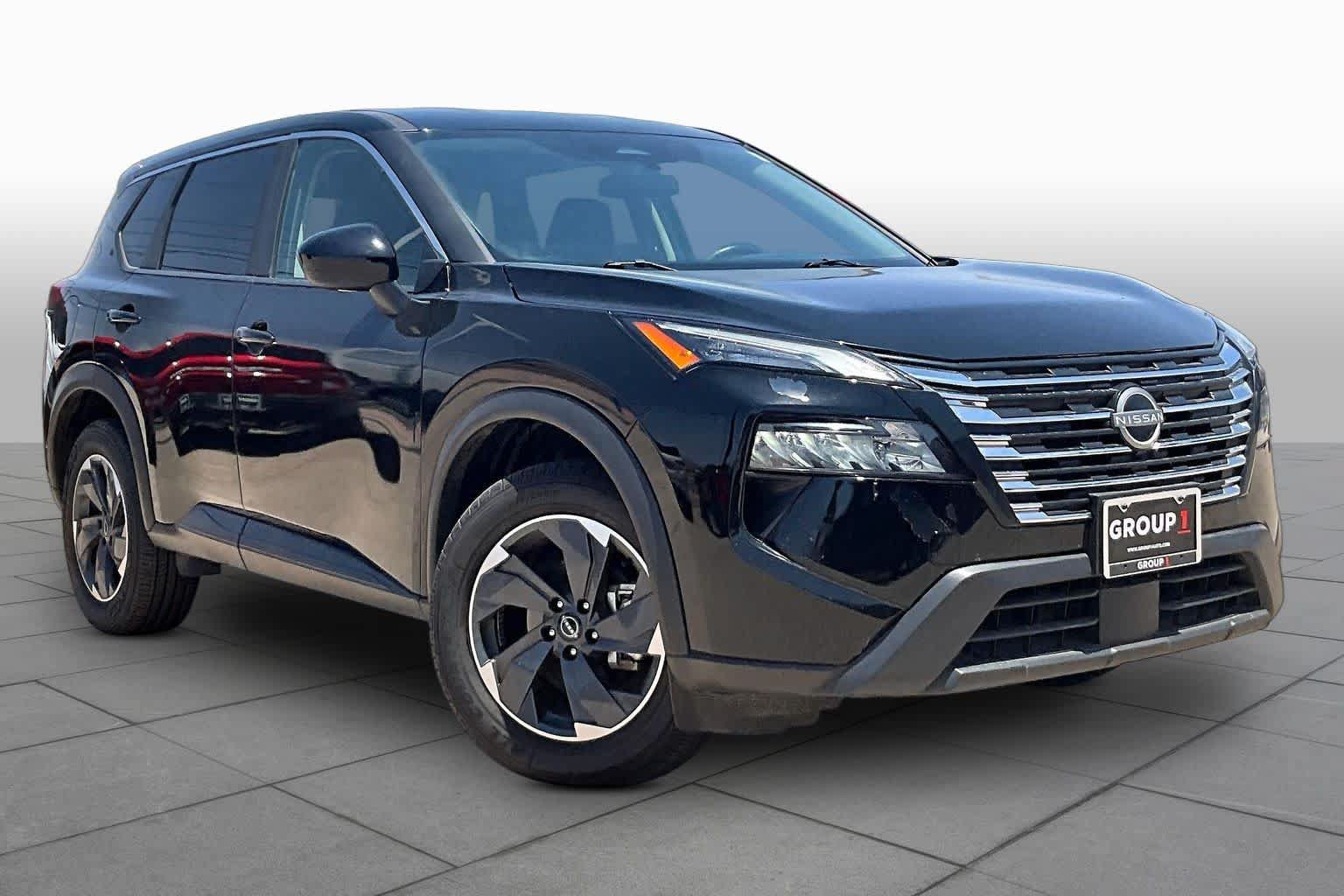 Used 2025 Nissan Rogue SV FWD image 3