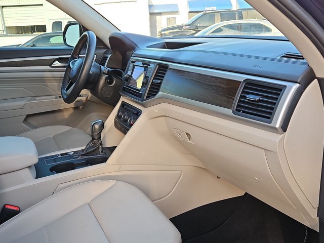 Used 2023 Volkswagen Atlas SE FWD image 19