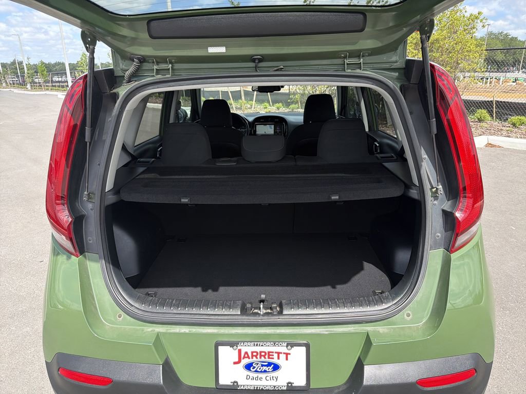 Used 2022 Kia Soul EX image 9