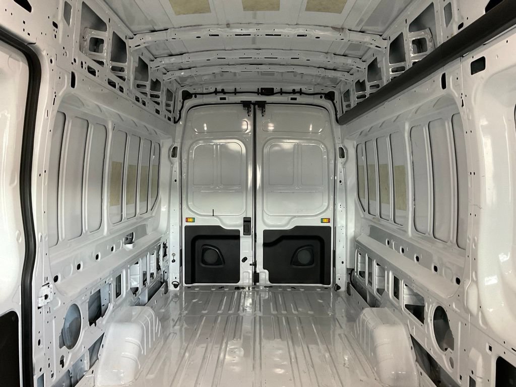 Certified 2025 Ford Transit 250 148 High Roof Extended RWD image 15