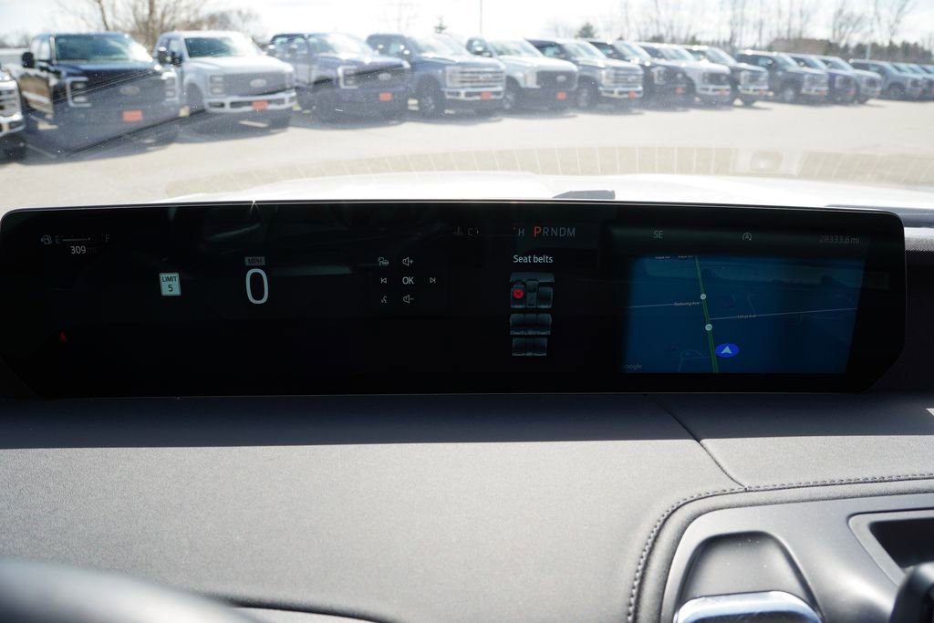 Certified 2025 Ford Expedition Max Platinum image 40