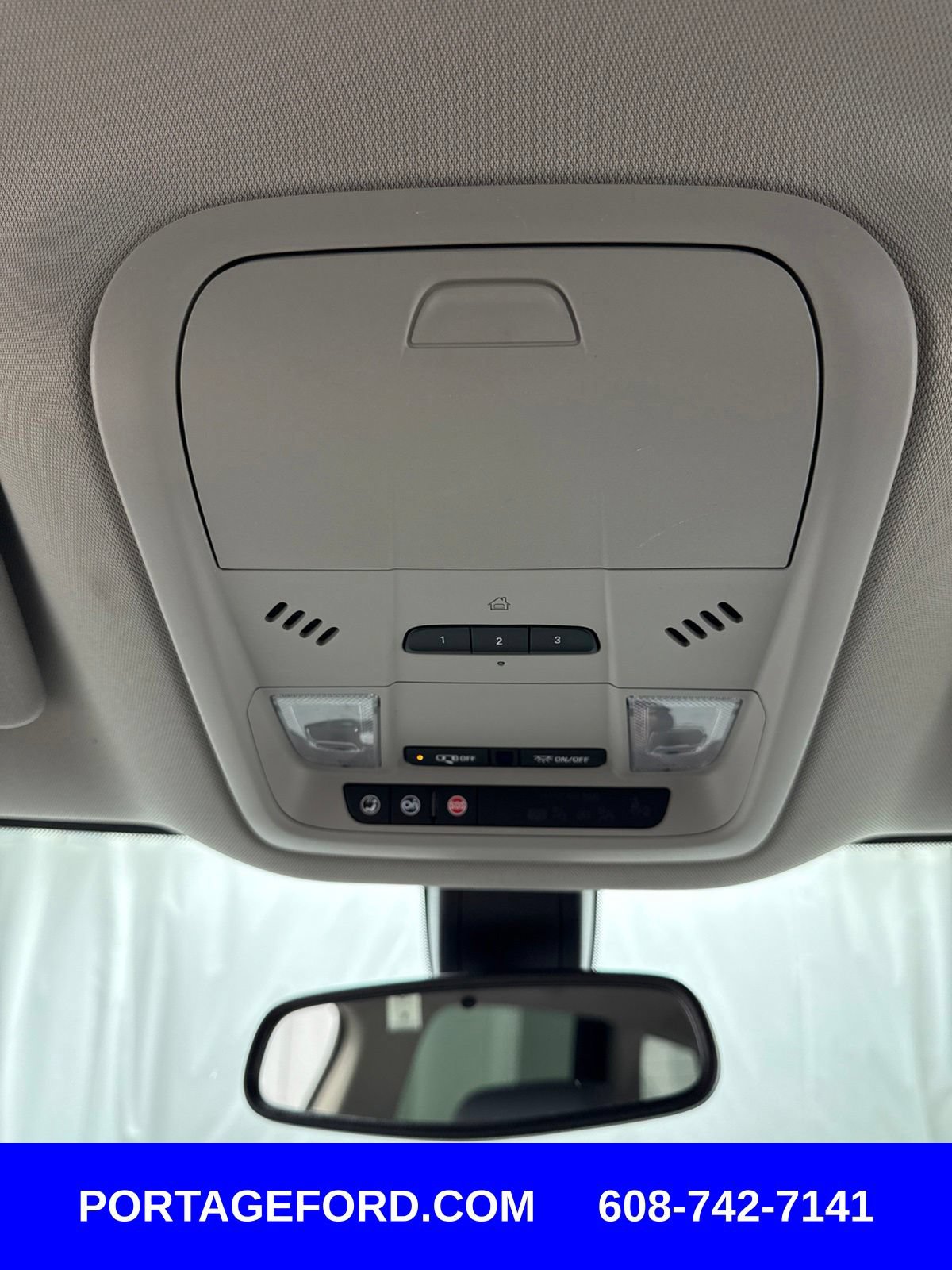 Used 2021 Buick Enclave Essence FWD image 25