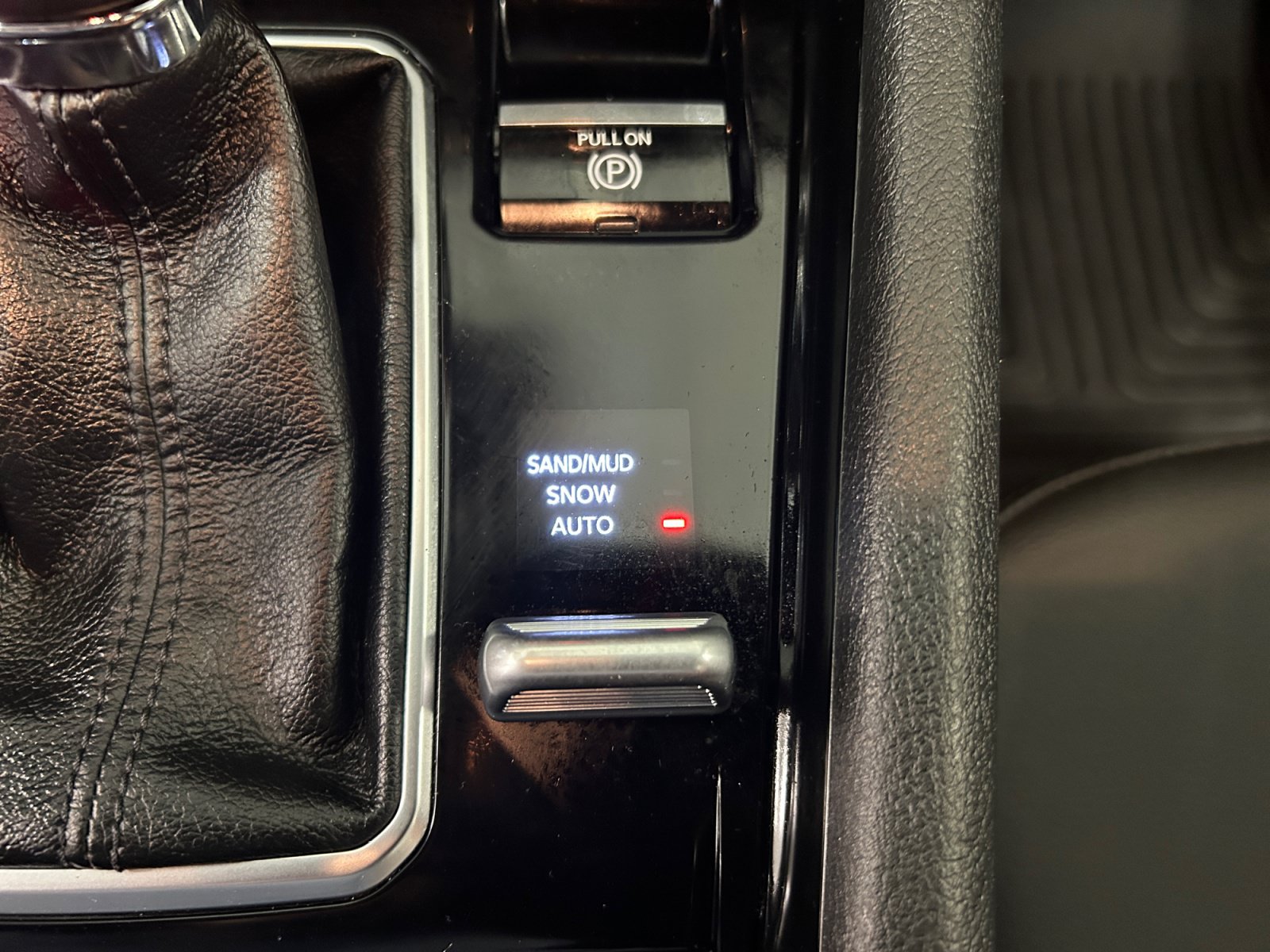 Used 2024 Jeep Compass Limited AWD/4WD image 17