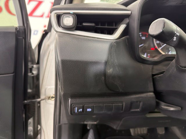Used 2022 Toyota Corolla LE FWD image 21