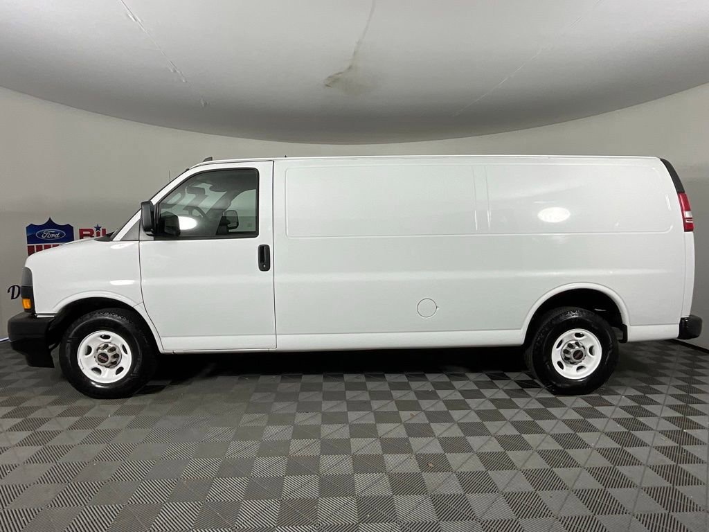 Used 2021 GMC Savana 2500 Extended image 2