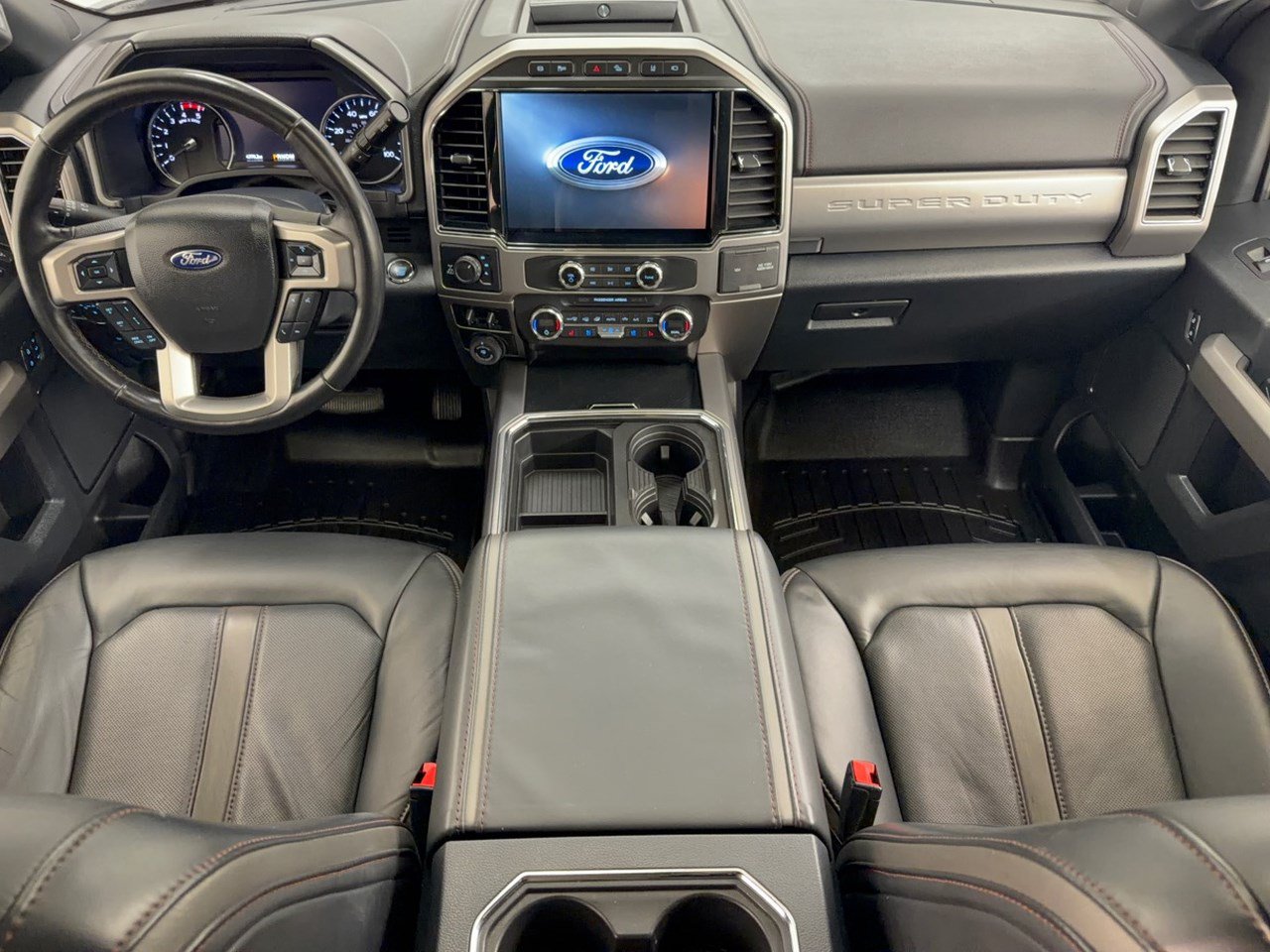 Certified 2022 Ford F350 Platinum w/ Tremor Off-Road Package AWD/4WD image 17