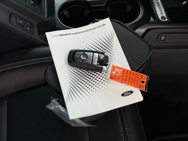 Certified 2025 Ford Bronco Outer Banks image 18