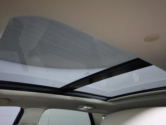 Used 2022 Cadillac XT5 Premium Luxury w/ Technology Package image 17