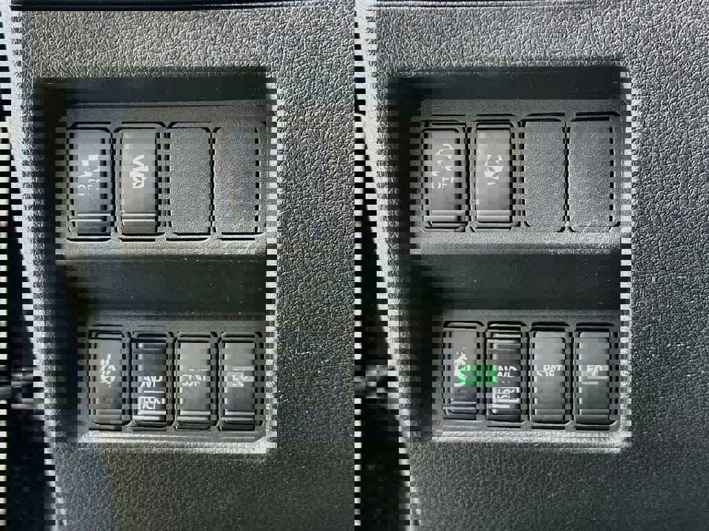 Used 2022 Nissan Rogue Sport SL image 27