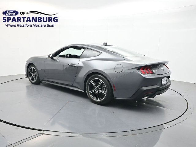 Certified 2024 Ford Mustang Coupe RWD image 5