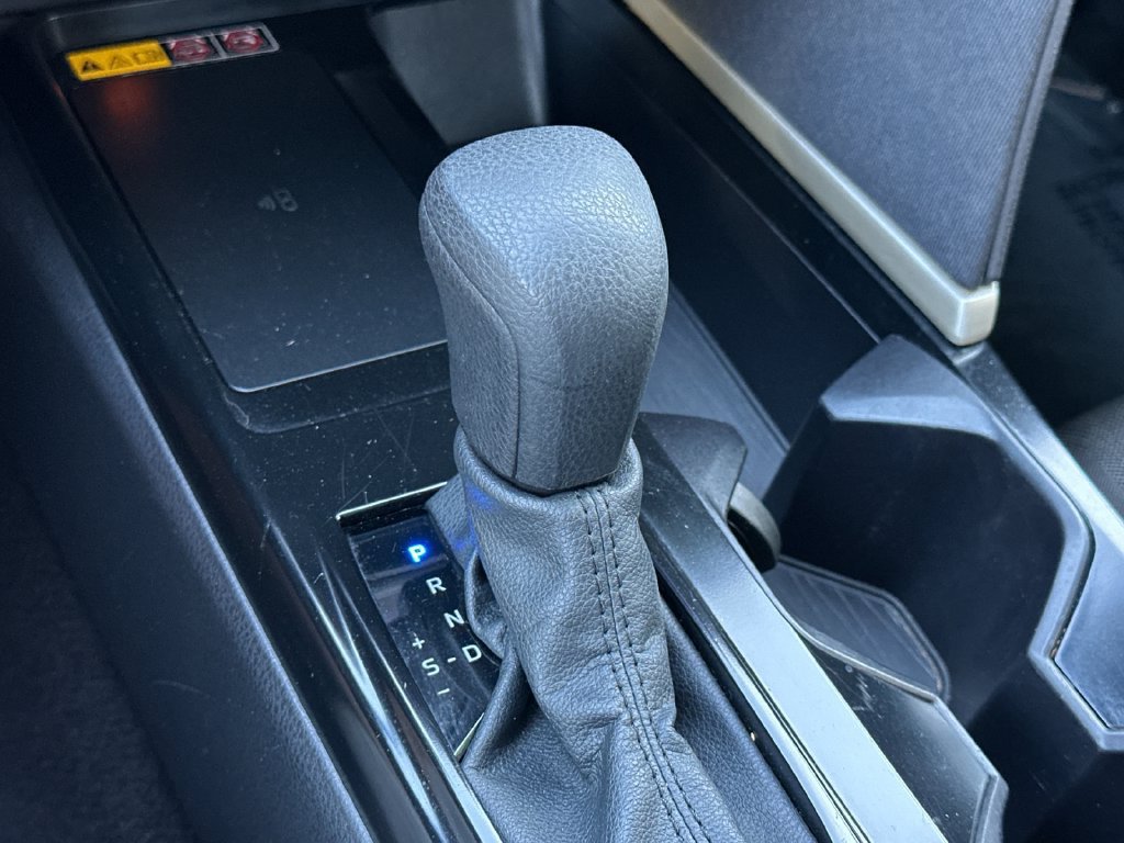 Used 2025 Toyota Camry LE FWD image 19