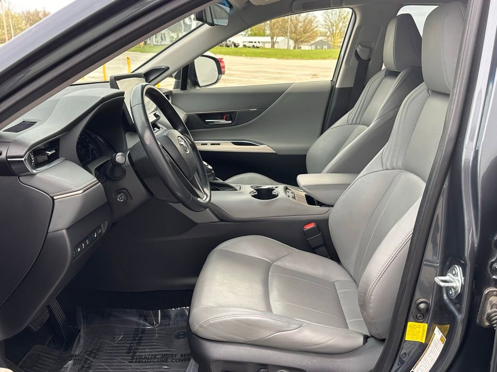 Used 2021 Toyota Venza Limited w/ Advanced Technology Package AWD/4WD image 11