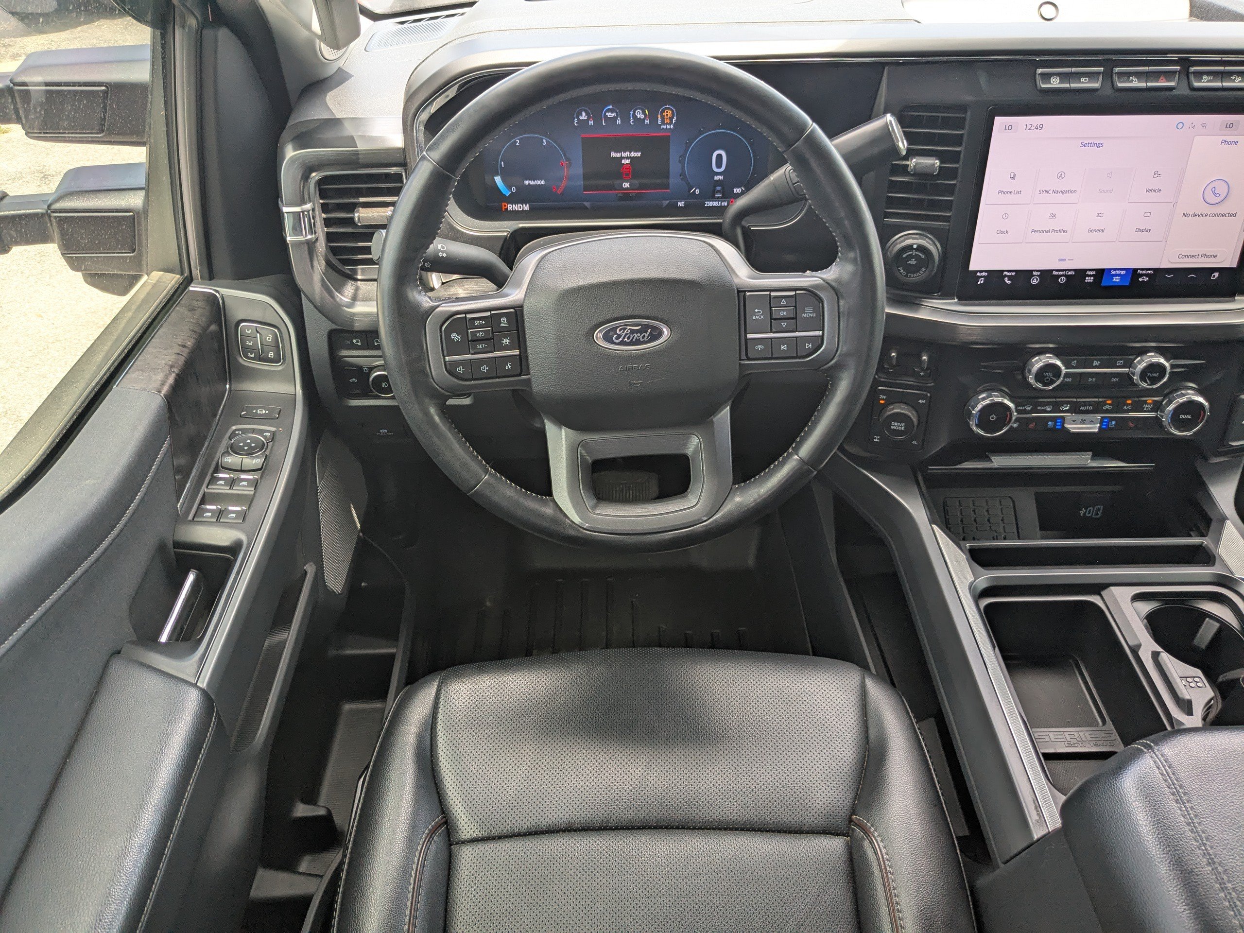 Certified 2024 Ford F250 Lariat w/ Lariat Ultimate Package AWD/4WD image 18