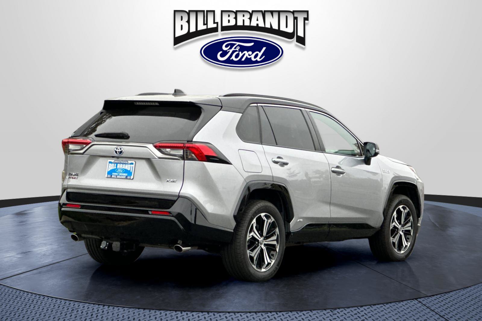 Used 2023 Toyota RAV4 XSE w/ Weather Package AWD/4WD image 3
