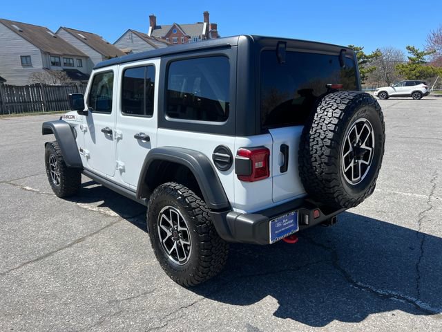 Used 2025 Jeep Wrangler Unlimited Rubicon AWD/4WD image 4