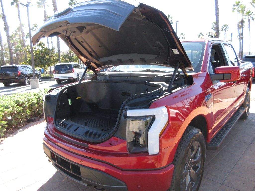 Certified 2024 Ford F150 Lightning Lariat AWD/4WD image 29