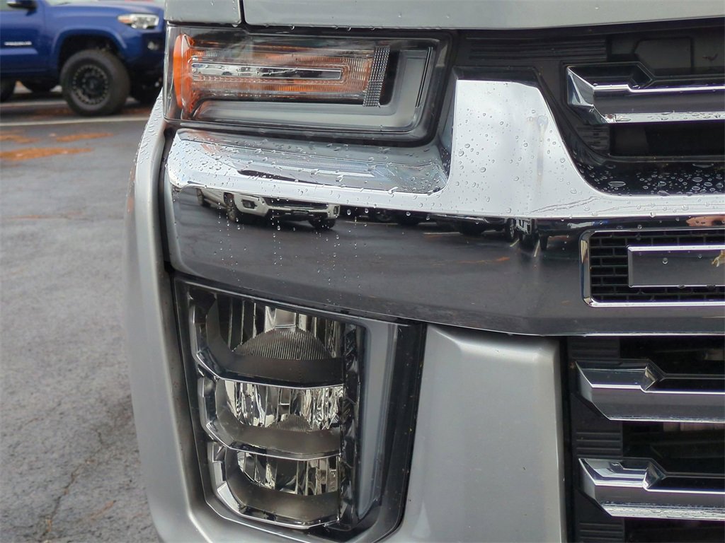 Used 2022 Chevrolet Silverado 2500 LTZ image 9