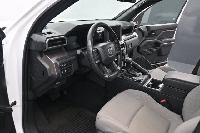 Used 2024 Toyota Tacoma SR5 AWD/4WD image 25